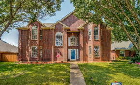 J&C CLUB Luxury themes style ALLEN&PLANO#5BR3Bath#King Beds#close to everything